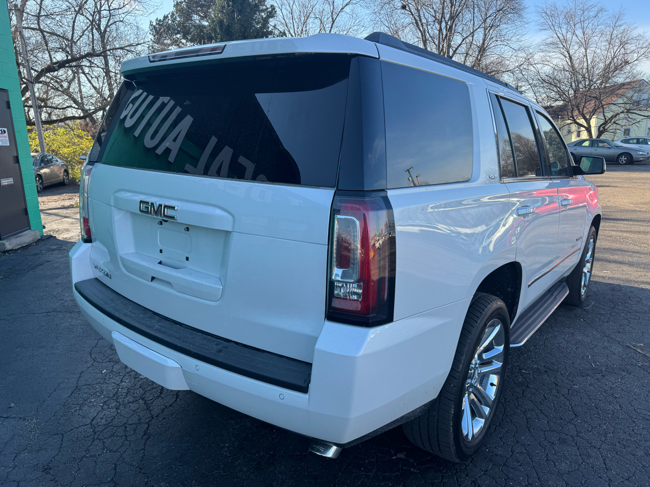 GMC Yukon 4WD 4dr SLT 2018
