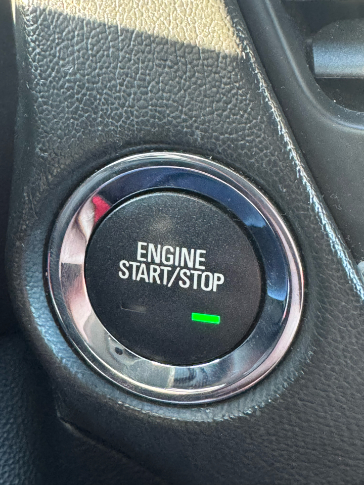 GMC Yukon 4WD 4dr SLT 2018