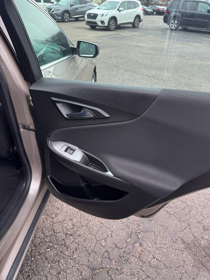 Chevrolet Malibu 4dr Sdn 1LT 2023