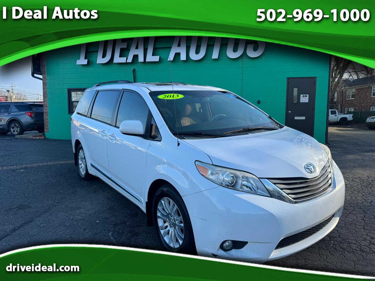 2013 Toyota Sienna 5dr 7-Pass Van V6 XLE AAS FWD (Natl)