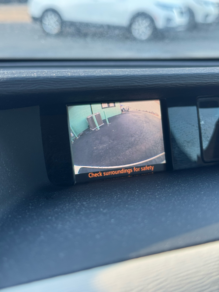 Toyota Sienna 5dr 7-Pass Van V6 XLE AAS FWD (Natl) 2013