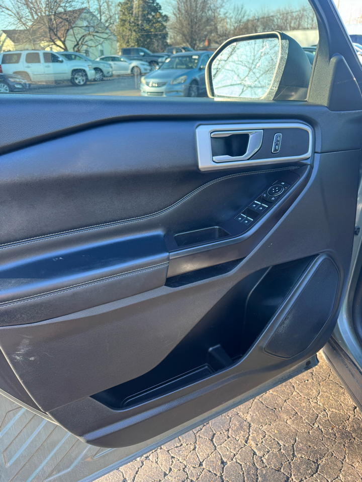 Ford Explorer XLT RWD 2020