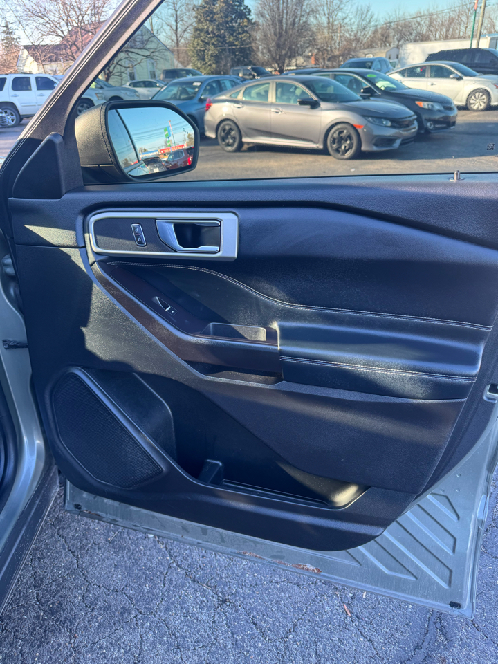 Ford Explorer XLT RWD 2020