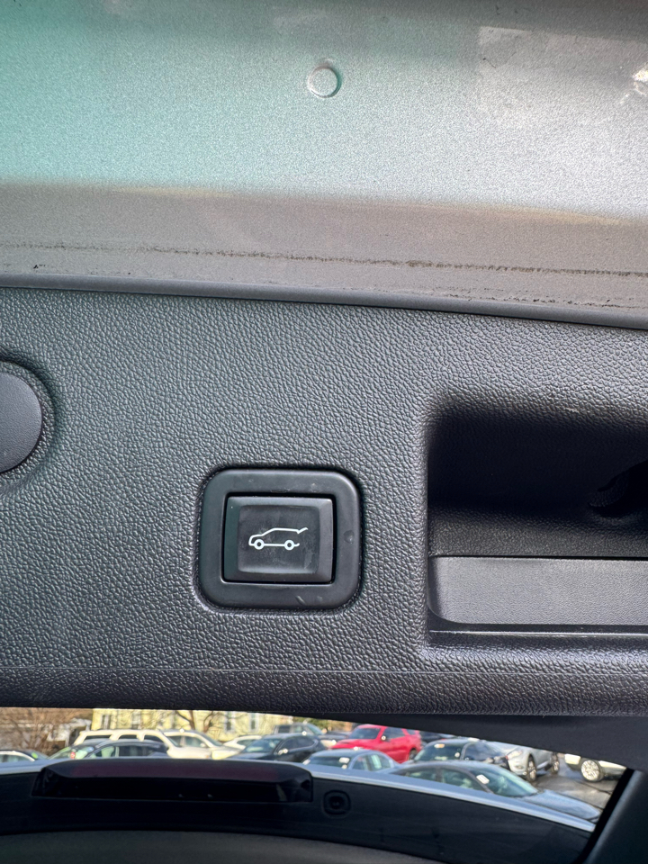 Chevrolet Equinox FWD 4dr Premier 2021