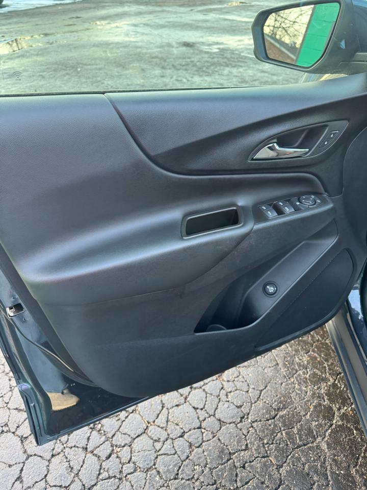 Chevrolet Equinox AWD 4dr LT w/1LT 2023