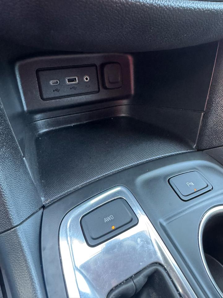 Chevrolet Equinox AWD 4dr LT w/1LT 2023