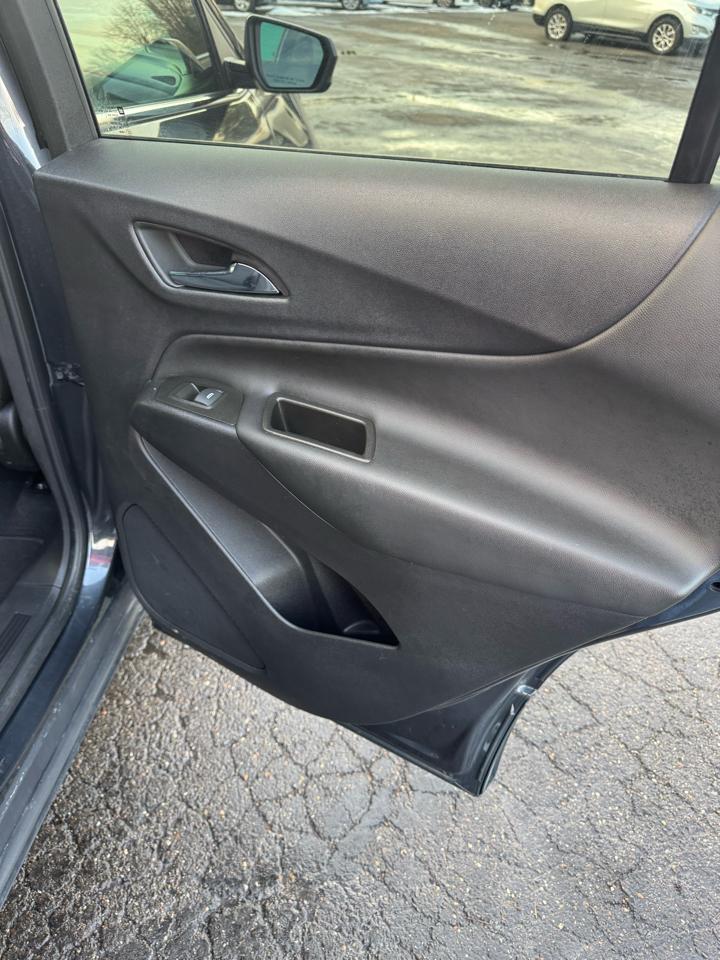 Chevrolet Equinox AWD 4dr LT w/1LT 2023