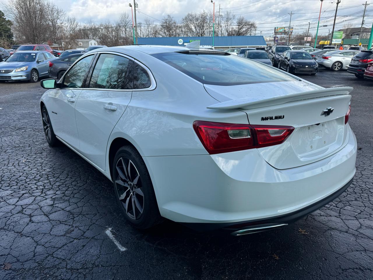 Chevrolet Malibu 4dr Sdn RS 2023