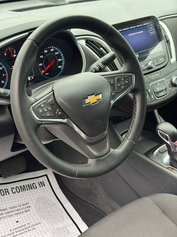 Chevrolet Malibu 4dr Sdn RS 2023