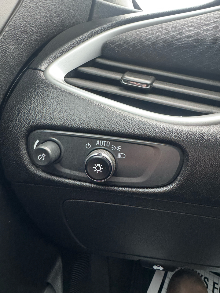 Chevrolet Malibu 4dr Sdn RS 2023