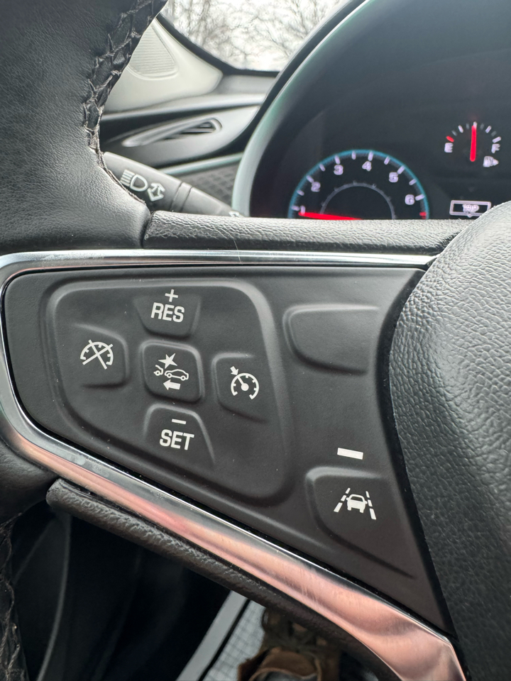 Chevrolet Malibu 4dr Sdn RS 2023