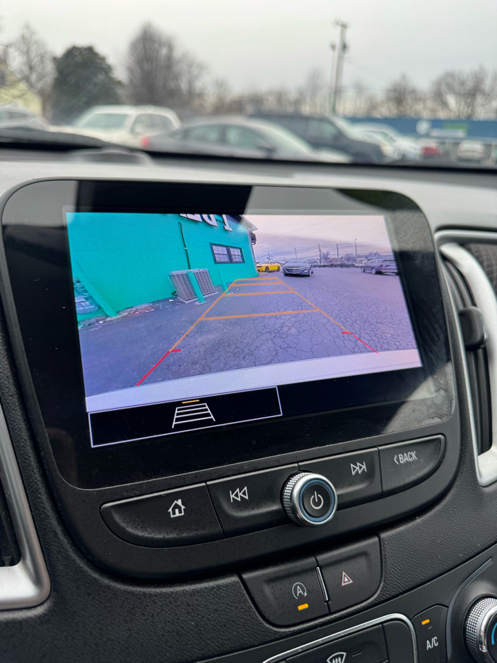 Chevrolet Malibu 4dr Sdn RS 2023