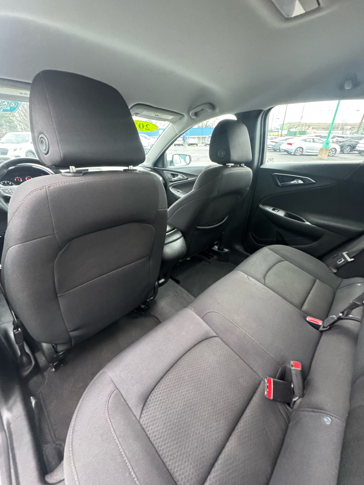 Chevrolet Malibu 4dr Sdn RS 2023