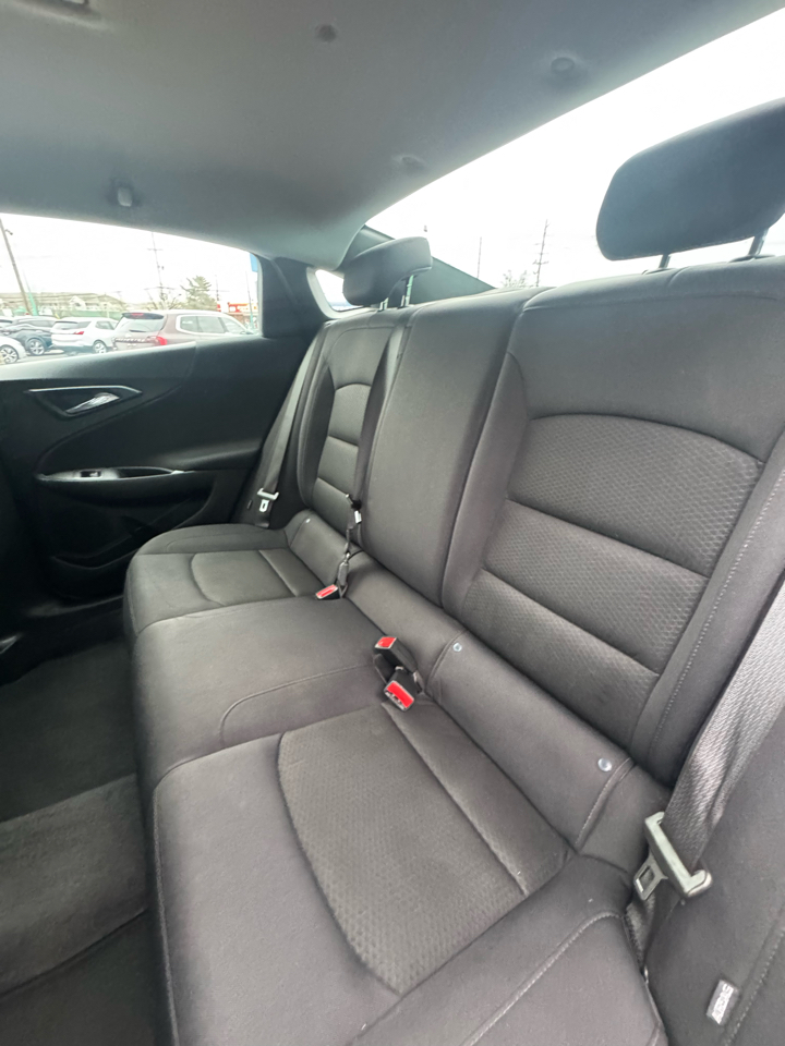 Chevrolet Malibu 4dr Sdn RS 2023