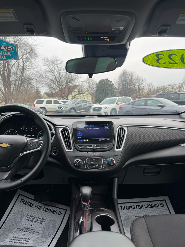 Chevrolet Malibu 4dr Sdn RS 2023