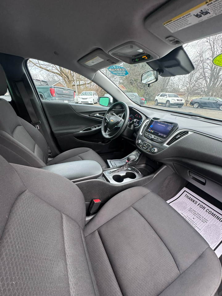 Chevrolet Malibu 4dr Sdn RS 2023