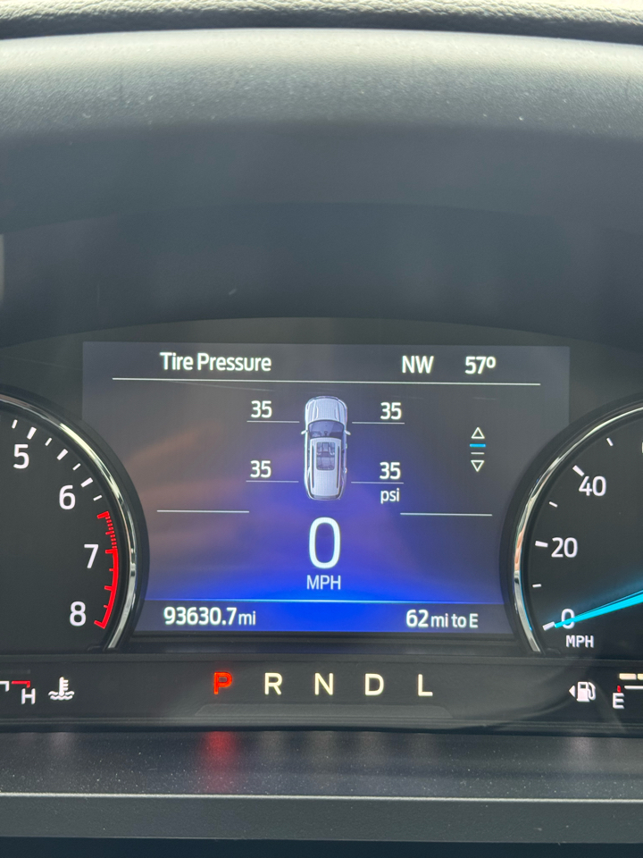 Ford Explorer XLT 4WD 2022