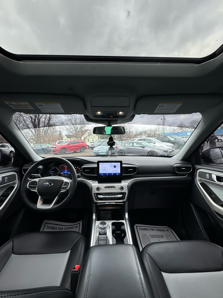 Ford Explorer XLT 4WD 2022