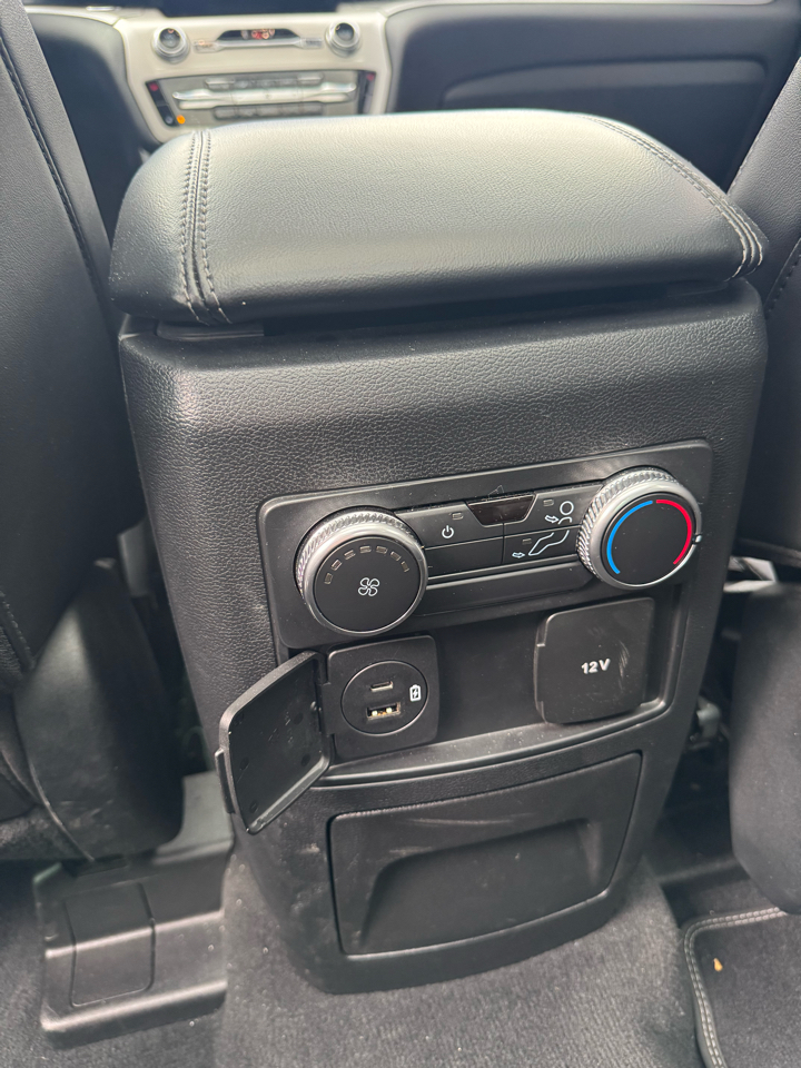 Ford Explorer XLT 4WD 2022