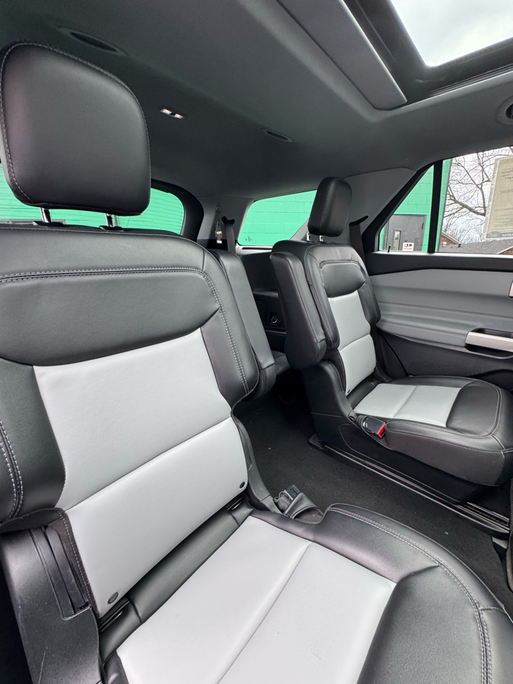 Ford Explorer XLT 4WD 2022