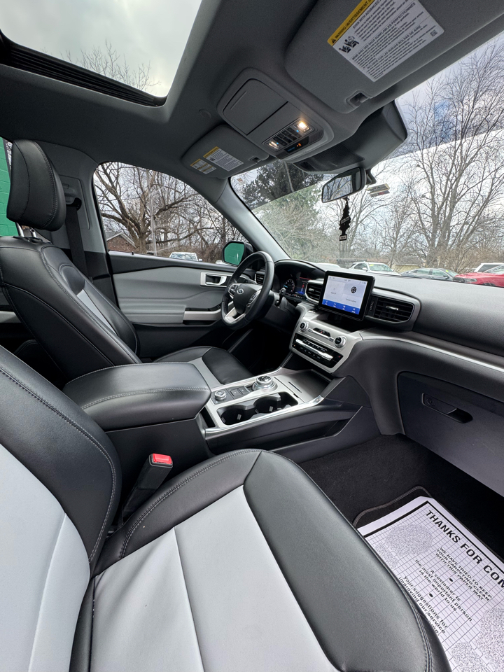 Ford Explorer XLT 4WD 2022