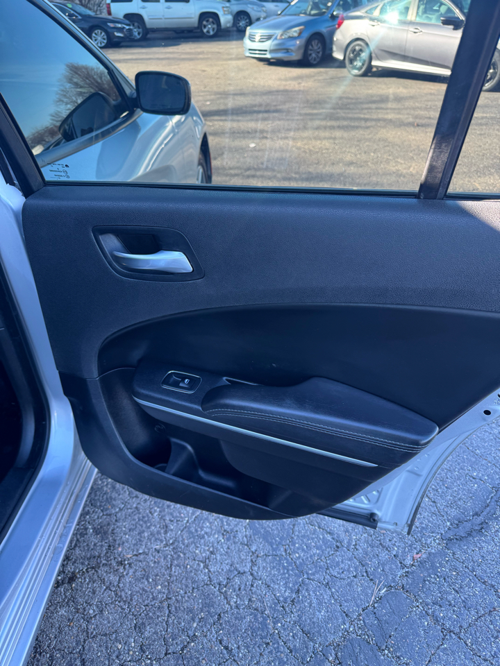 Dodge Charger SXT RWD 2021