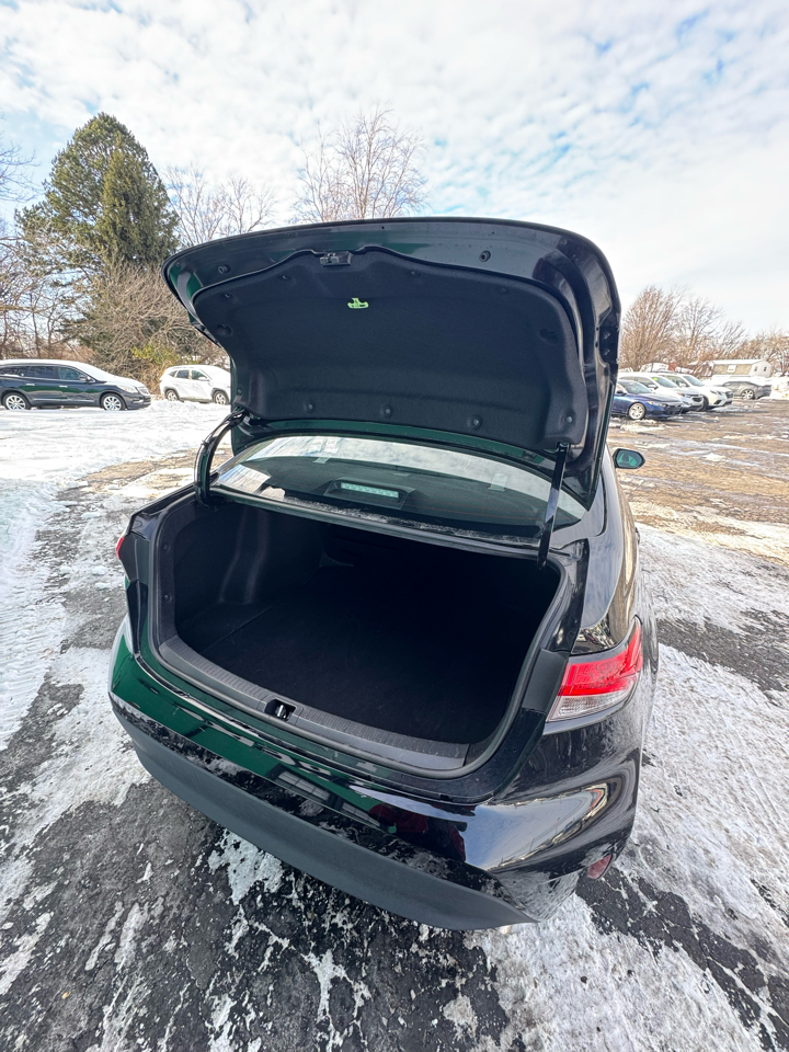 Toyota Corolla LE CVT (Natl) 2024