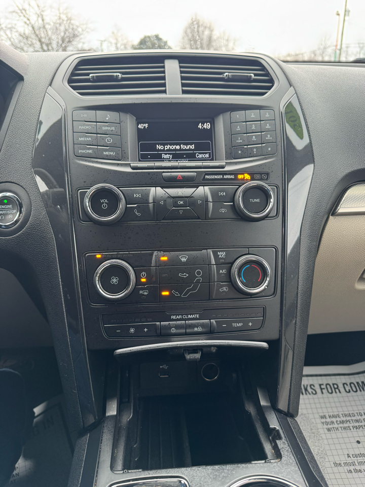 Ford Explorer XLT FWD 2019