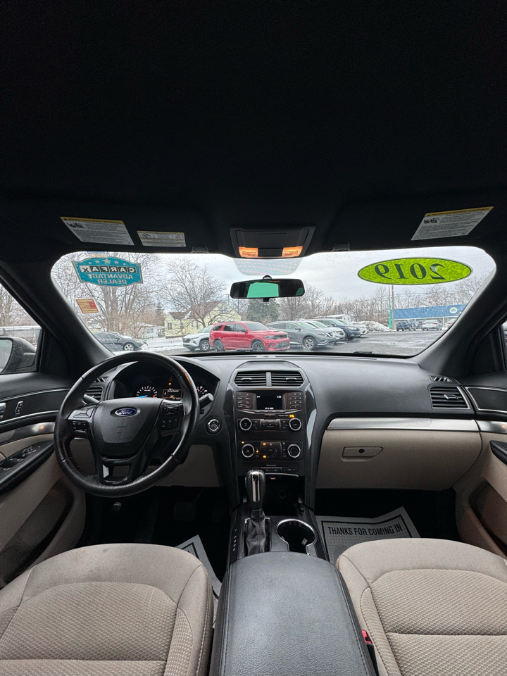Ford Explorer XLT FWD 2019