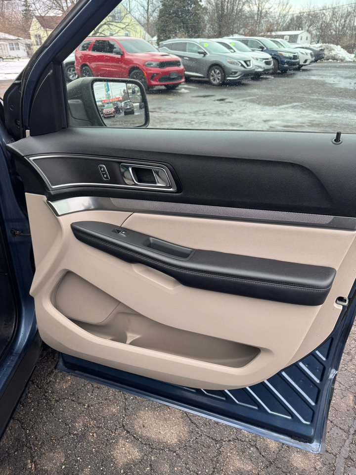 Ford Explorer XLT FWD 2019