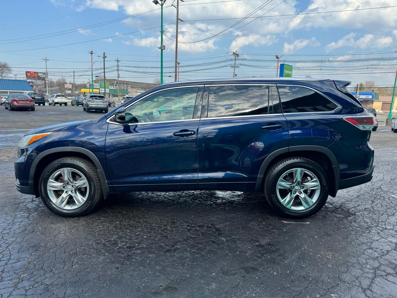 Toyota Highlander AWD 4dr V6 Limited (Natl) 2015