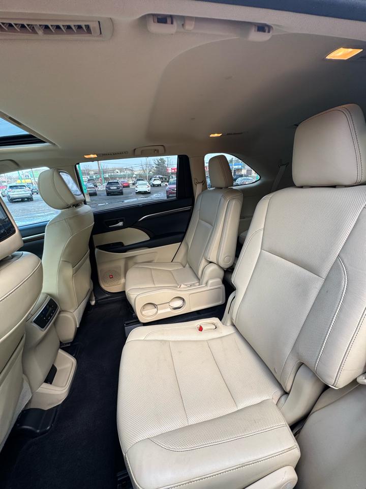 Toyota Highlander AWD 4dr V6 Limited (Natl) 2015