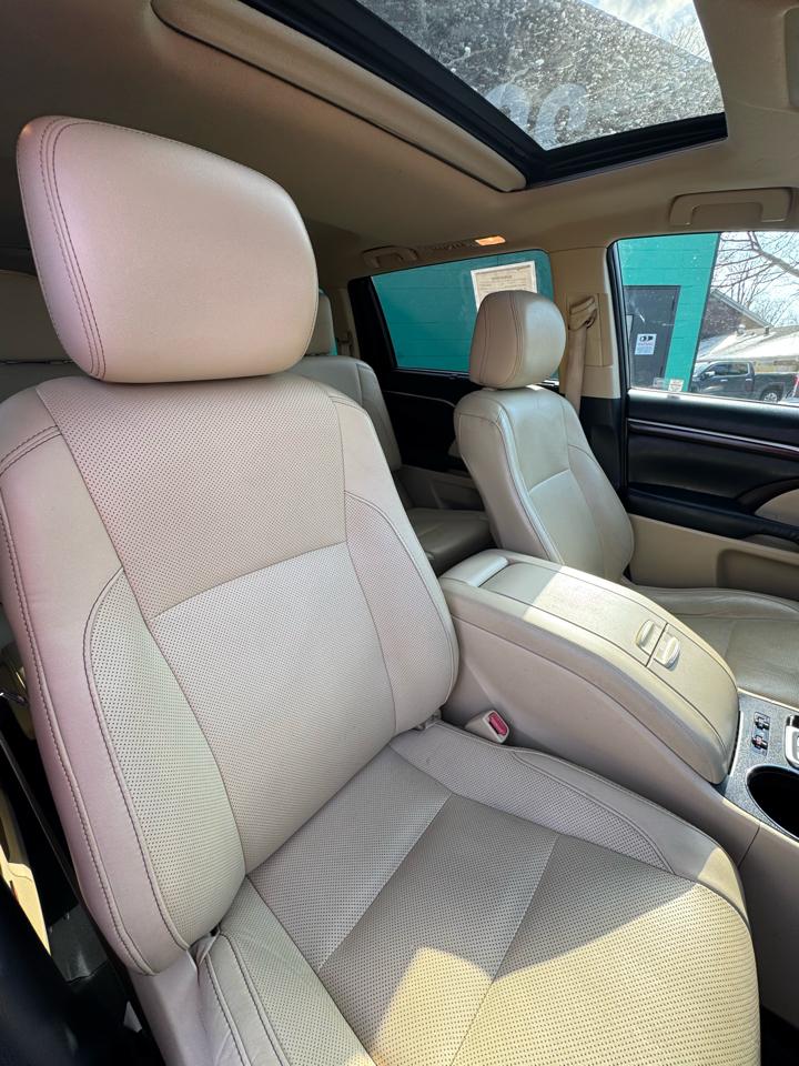 Toyota Highlander AWD 4dr V6 Limited (Natl) 2015