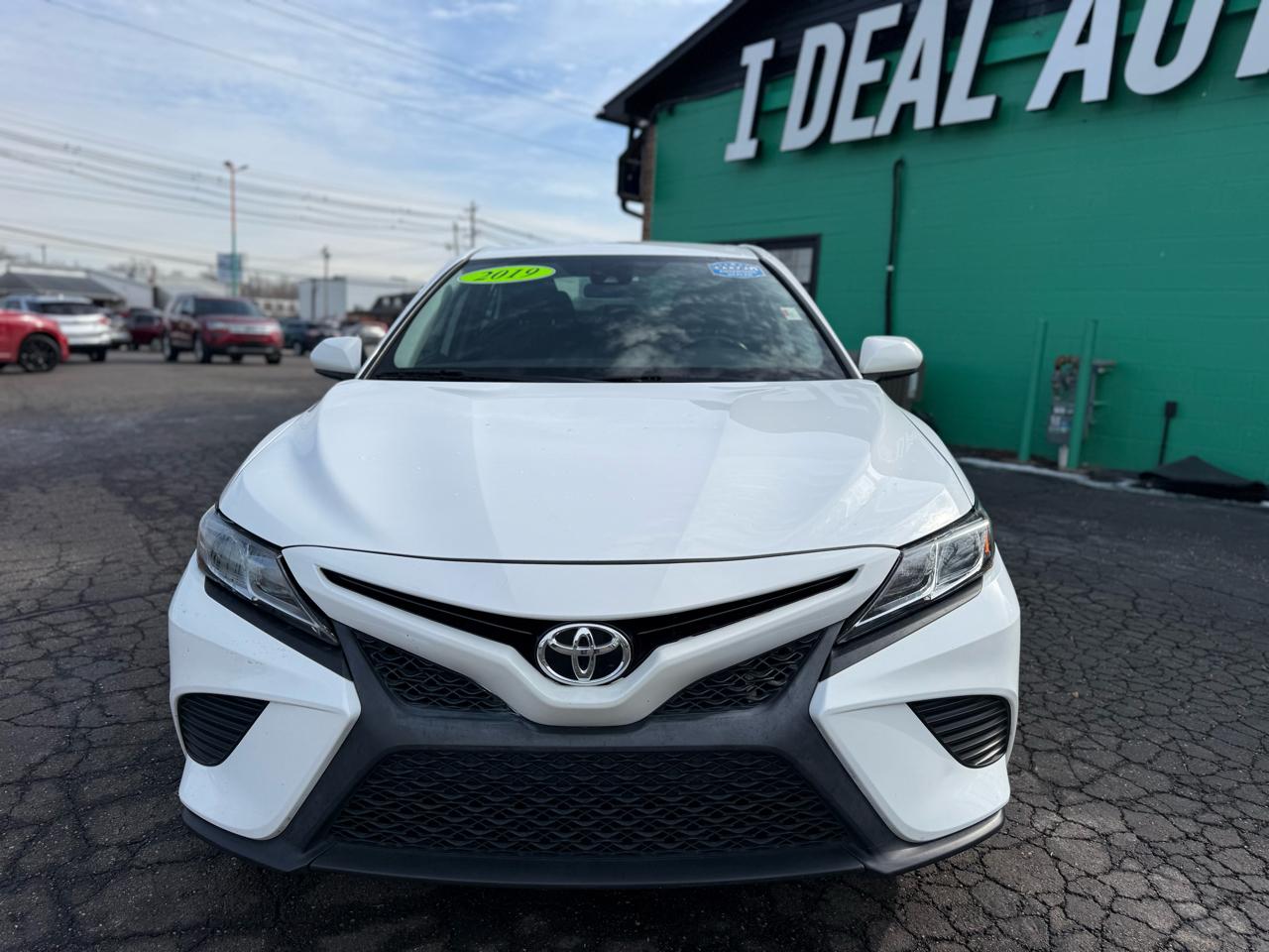 Toyota Camry XLE Auto (Natl) 2019