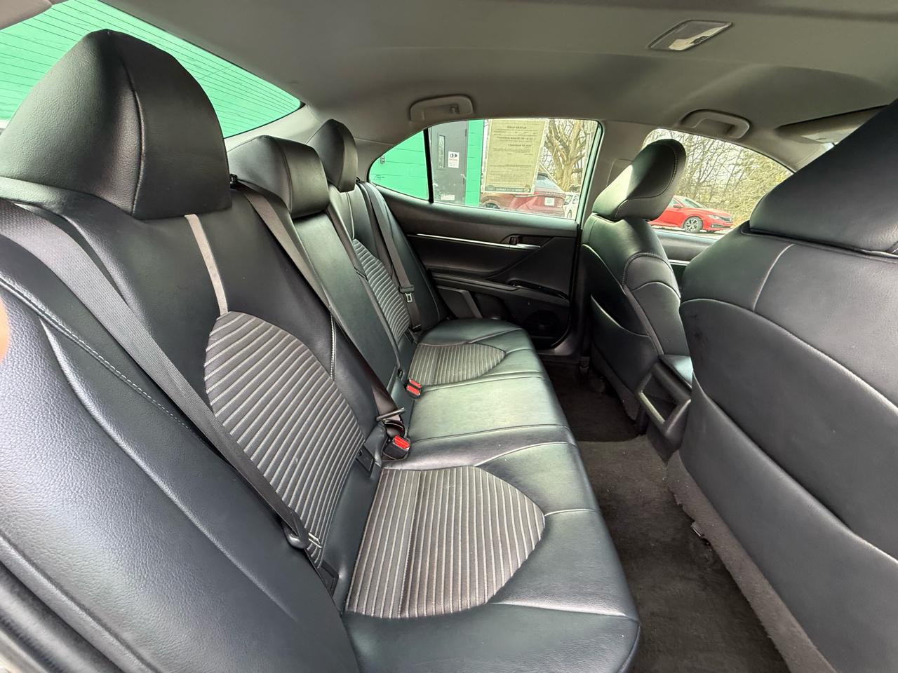 Toyota Camry XLE Auto (Natl) 2019