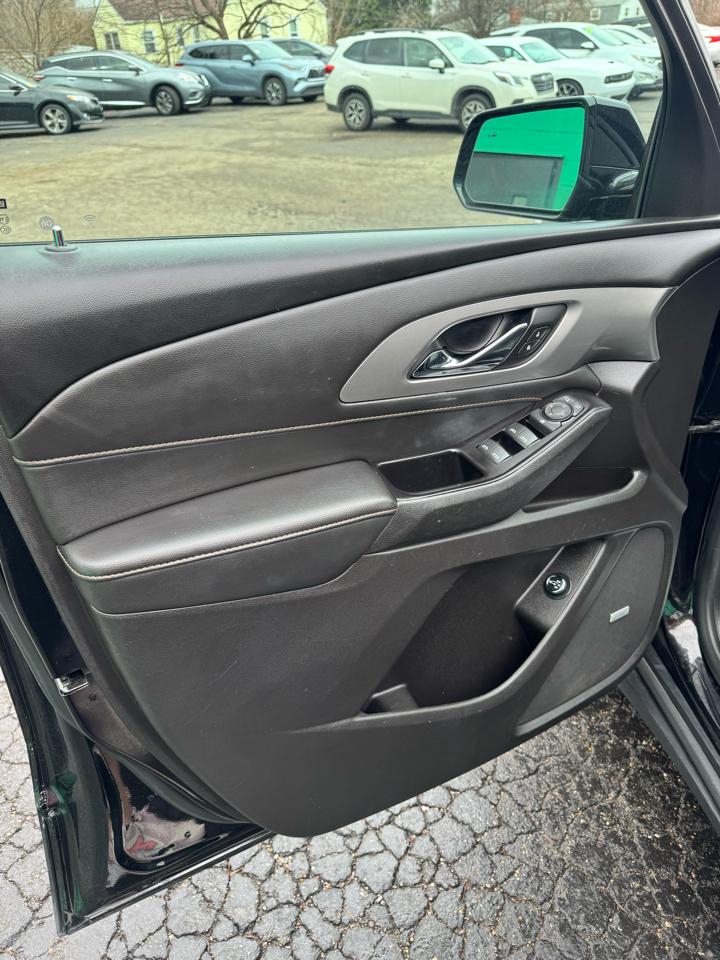 Chevrolet Traverse AWD 4dr RS w/2LT 2019