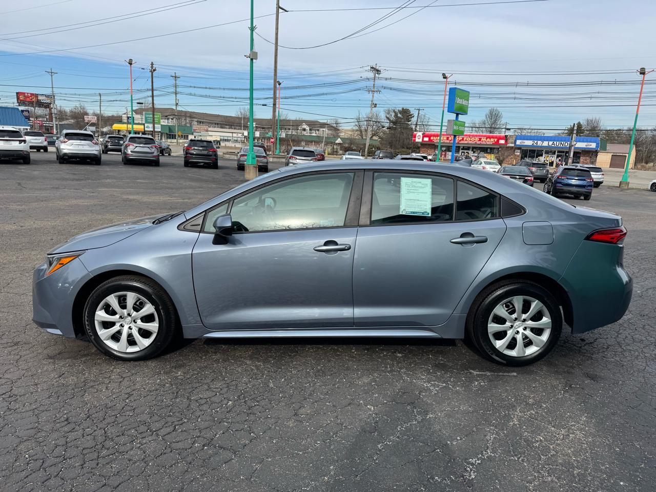 Toyota Corolla LE CVT (Natl) 2024