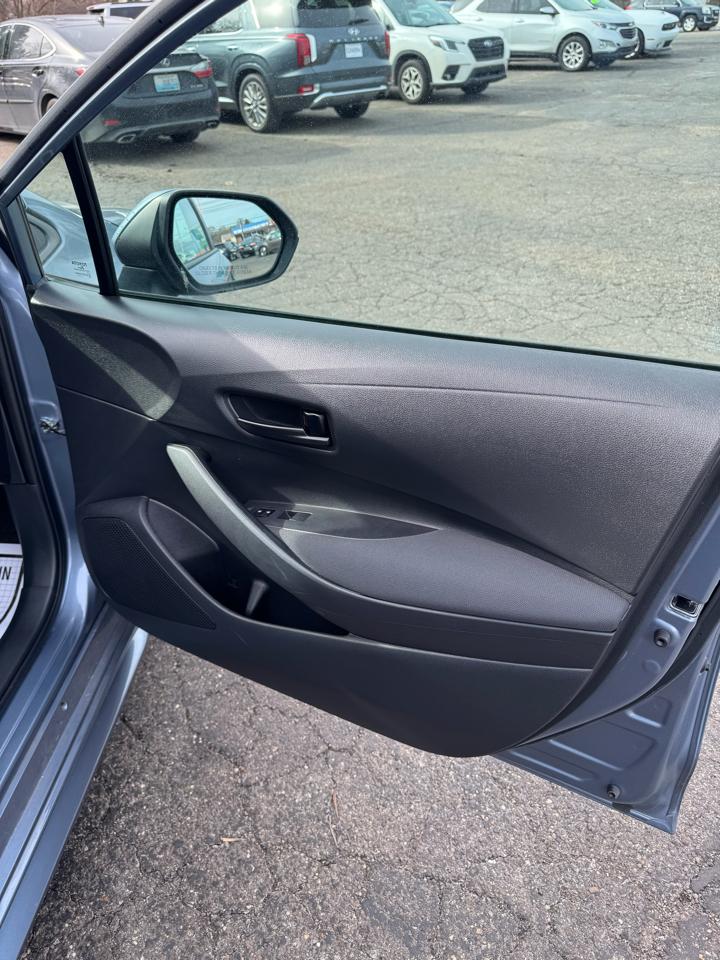 Toyota Corolla LE CVT (Natl) 2024