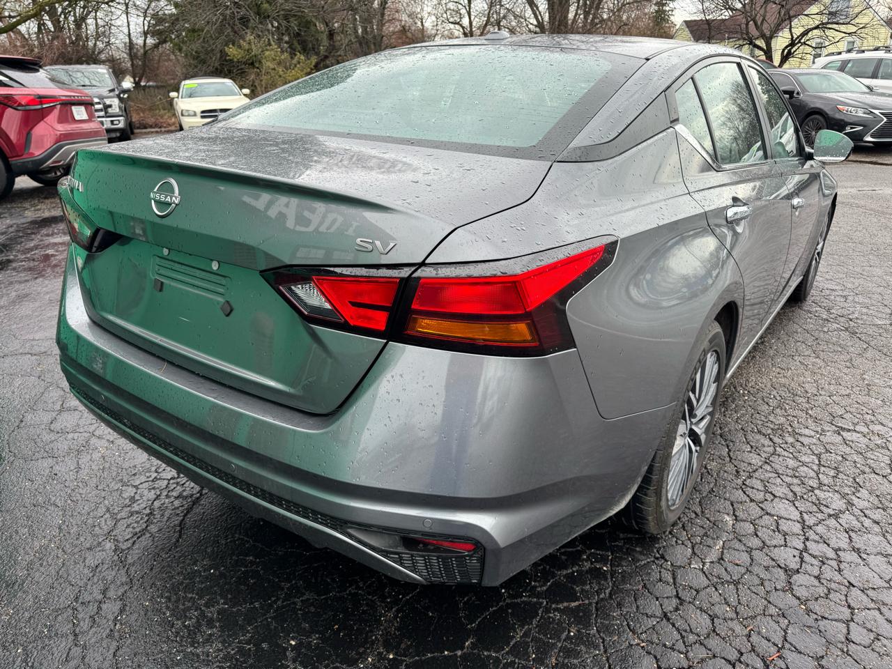 Nissan Altima 2.5 SV Sedan 2023