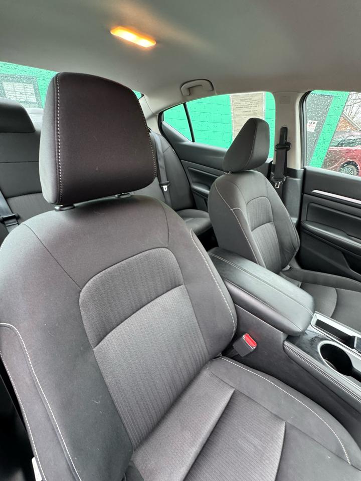 Nissan Altima 2.5 SV Sedan 2023