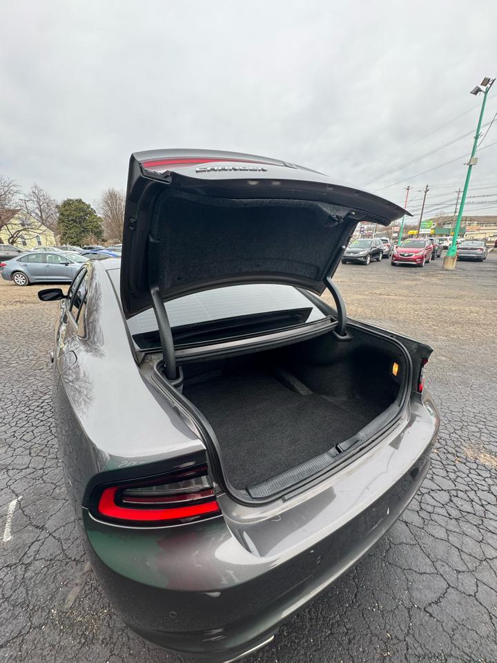 Dodge Charger SXT RWD 2019