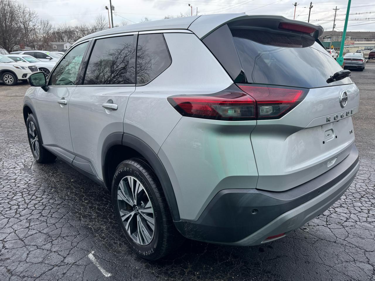 Nissan Rogue FWD SV 2021