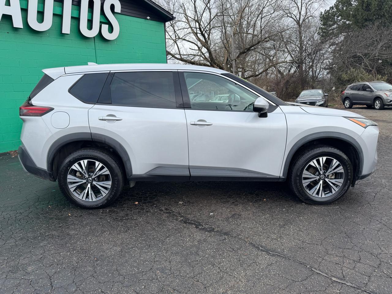 Nissan Rogue FWD SV 2021