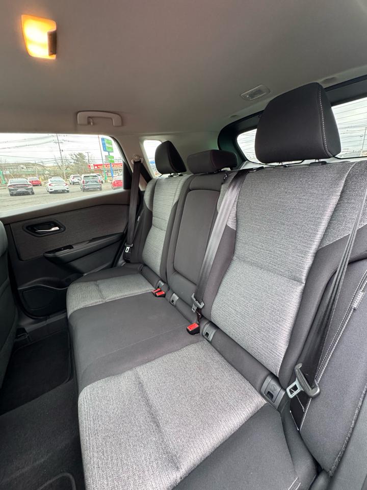 Nissan Rogue FWD SV 2021