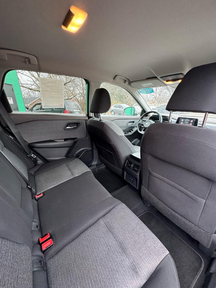 Nissan Rogue FWD SV 2021