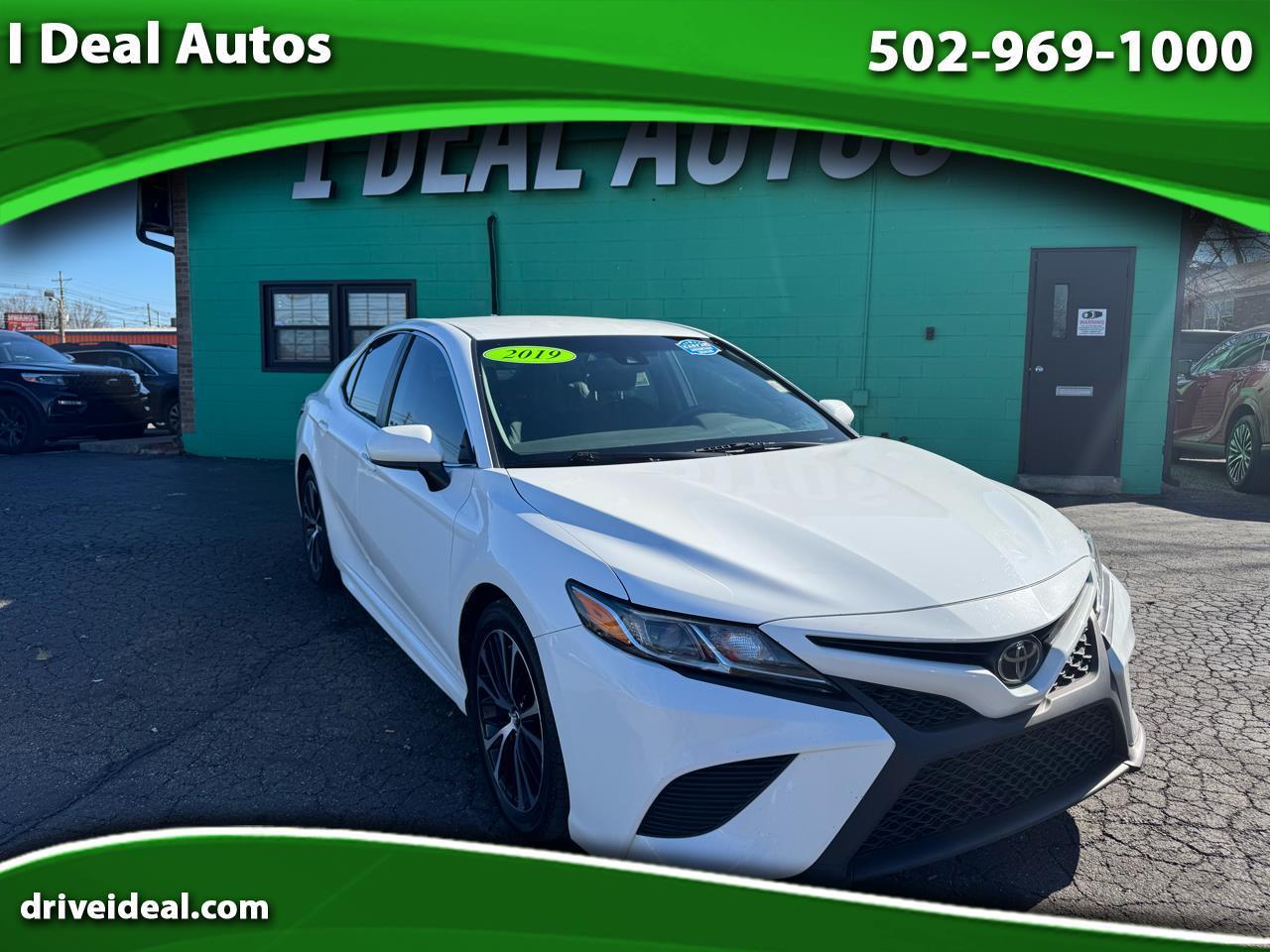 2019 Toyota Camry LE FWD