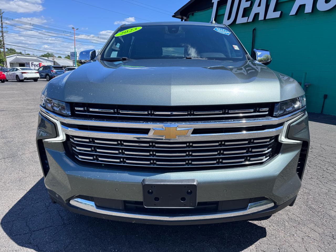 Chevrolet Suburban 4WD 4dr Premier 2023