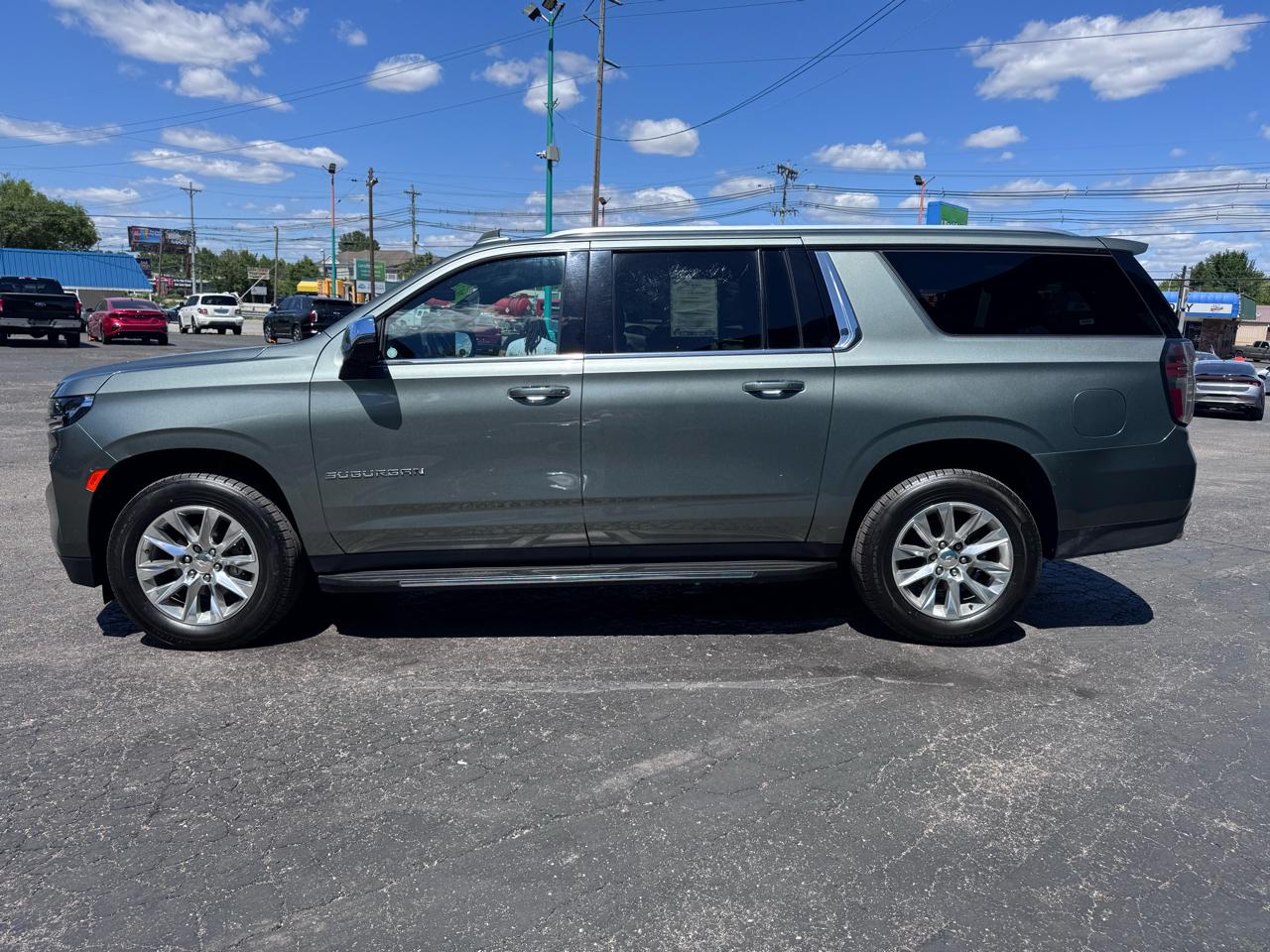 Chevrolet Suburban 4WD 4dr Premier 2023