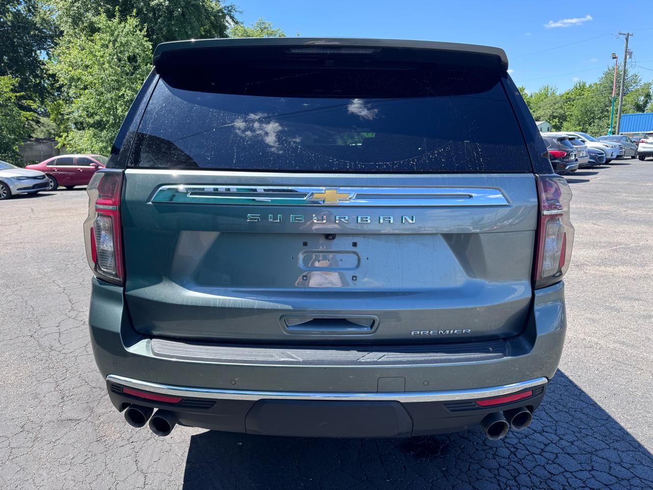 Chevrolet Suburban 4WD 4dr Premier 2023