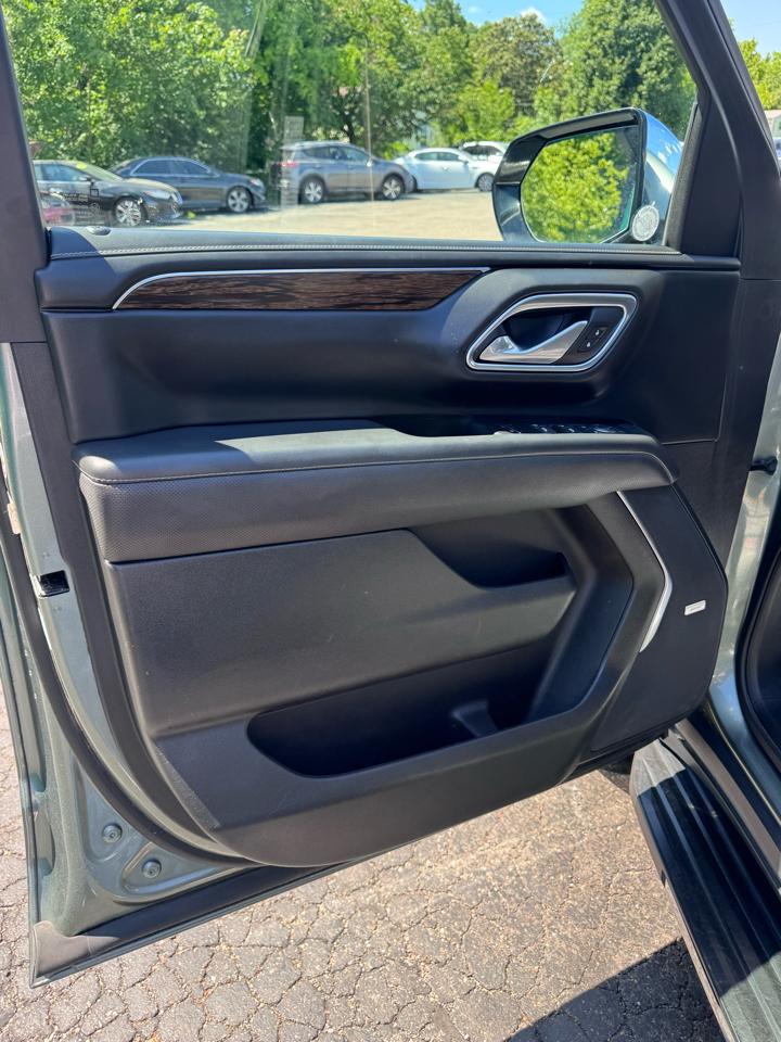 Chevrolet Suburban 4WD 4dr Premier 2023